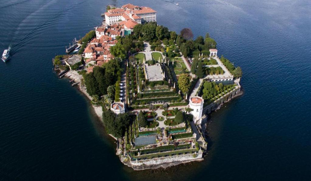 Isola Bella Via Vittorio Emanuele * Stresa